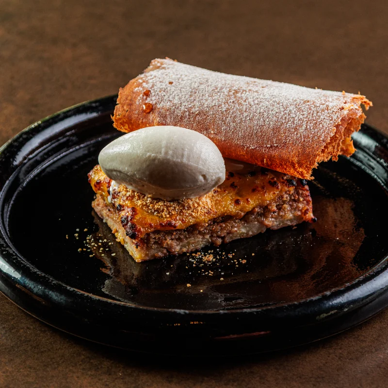 Cartola do Terra, com gelato de banana defumada